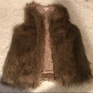 Merona, faux fur vest
